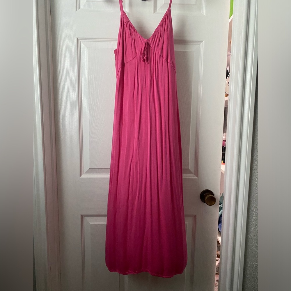 Casual pink maxi dress